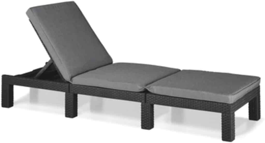 Test de la chaise longue Daytona de Keter : confort et style en extérieur