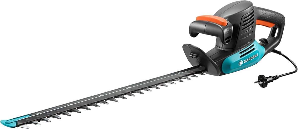 Test du taille-haies électrique Gardena EasyCut 500/55 : performance et précision
