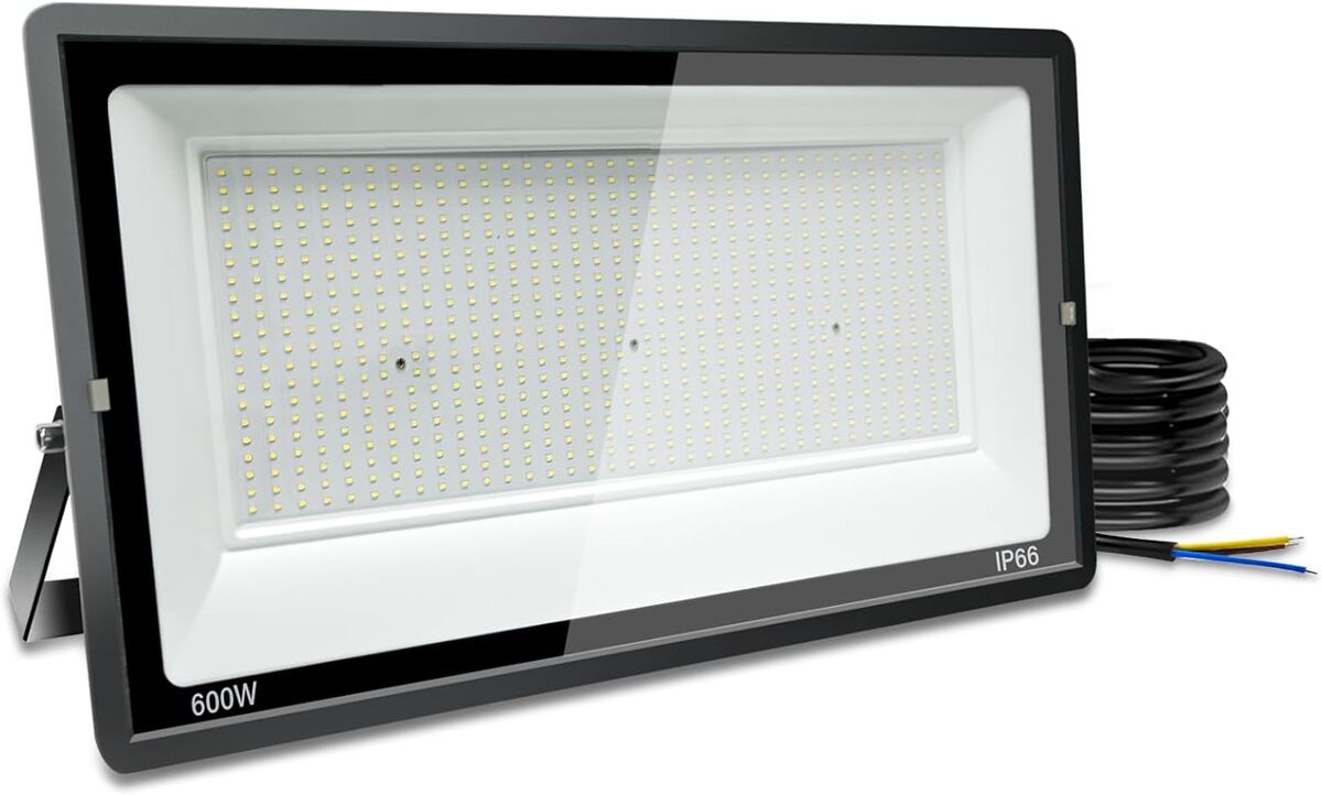 Test du projecteur LED Blivrig 600W : éclairage puissant et durable