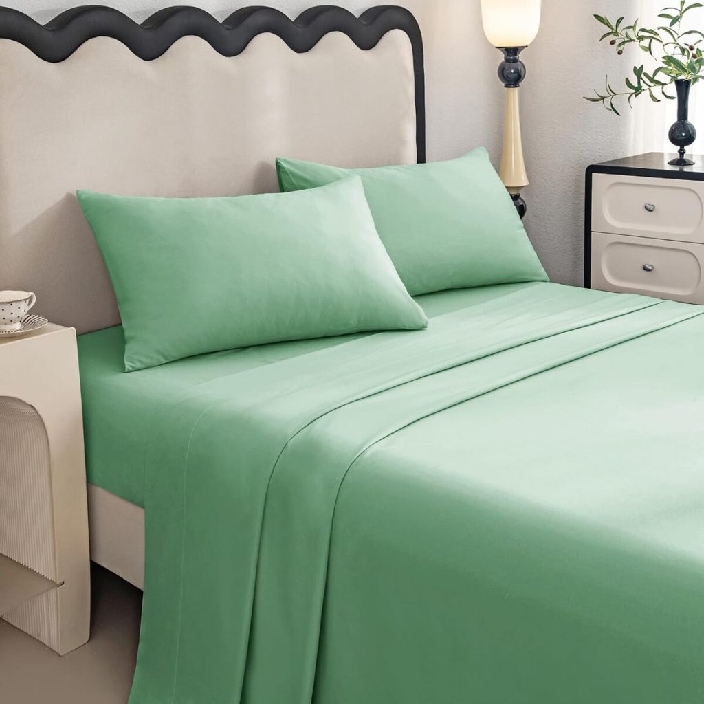 Avis sur la parure de lit STFRBTH 4 pièces en microfibre brossée, douce et respirante