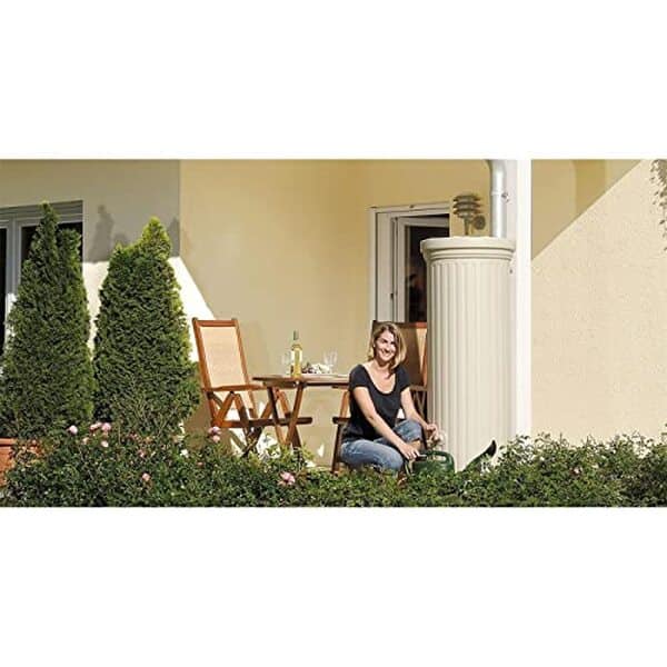 Découvrez notre test complet de la colonne romaine 330L garantira, un récupérateur d'eau de pluie efficace au design élégant qui combine performance et esthétique pour votre jardin.