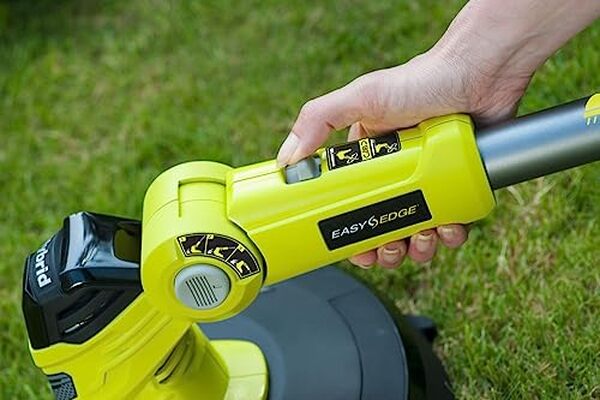 Découvrez notre test détaillé du coupe-bordures hybride 18V : performances, polyvalence et autonomie pour un entretien de jardin optimal.
