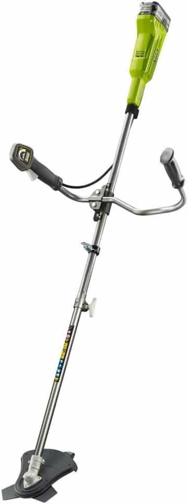 Test de la débroussailleuse Ryobi 18V Tri-Arc™