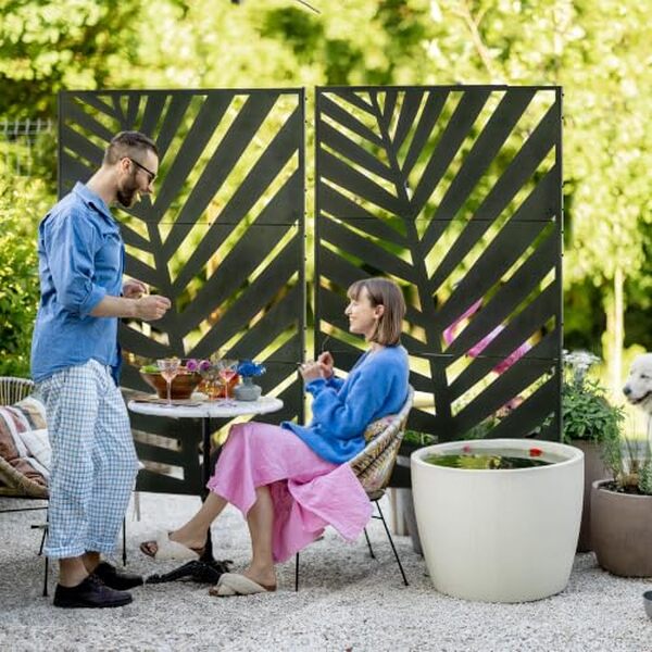 Découvrez nos avis détaillés sur les paravents décoratifs Outsunny pour jardin : caractéristiques, avantages et guide d'achat pour embellir votre espace extérieur.